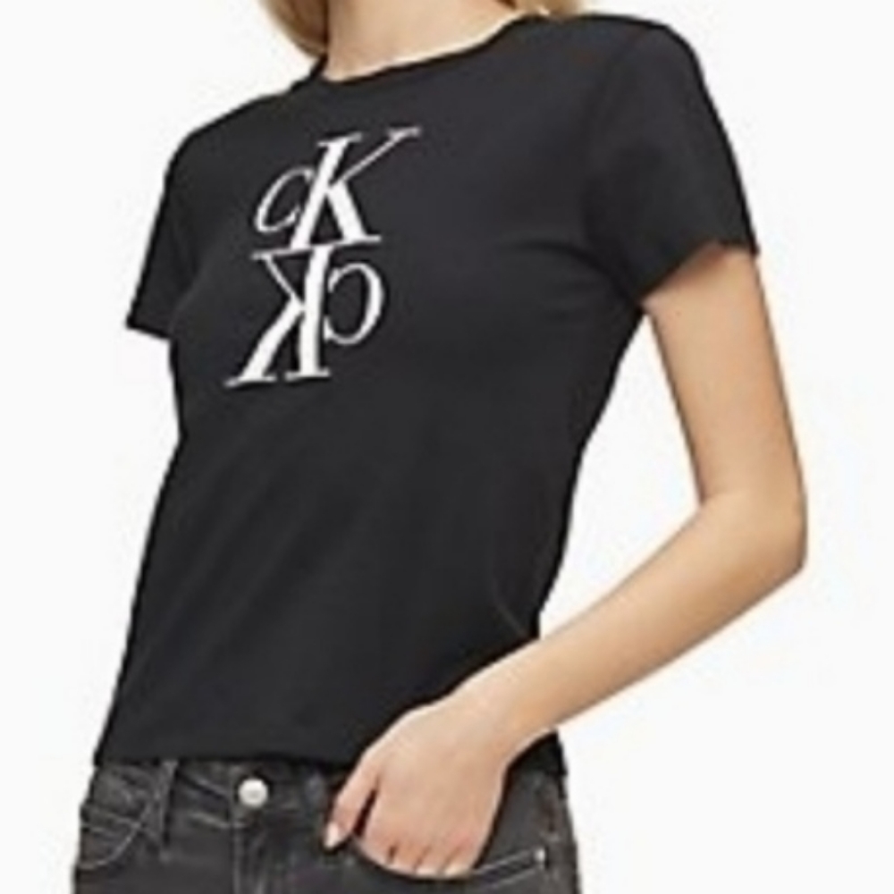 NWOT Calvin Klein Jeans T-shirt